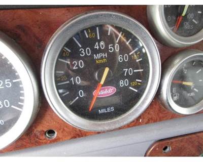 Peterbilt 387 Instrument Panel Cluster