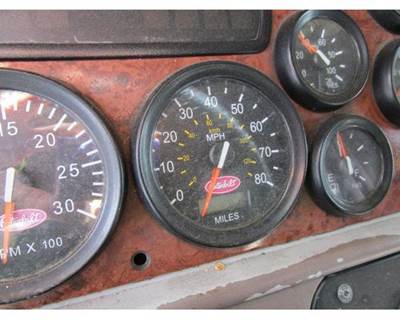 Peterbilt 387 Instrument Panel Cluster