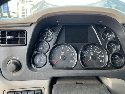 Peterbilt 567 Instrument Panel Cluster