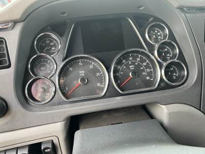 Peterbilt 579 Instrument Panel Cluster