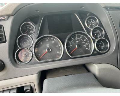 Peterbilt 579 Instrument Panel Cluster