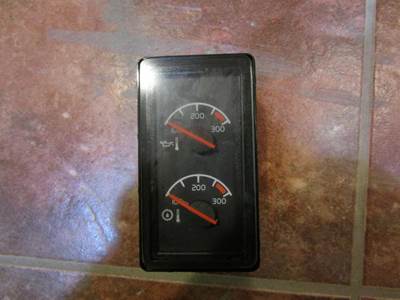 Volvo VNL Instrument Panel Cluster