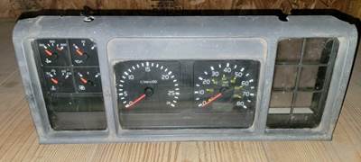 Volvo VNL Instrument Panel Cluster