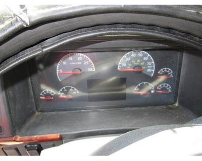 Volvo VNL Instrument Panel Cluster