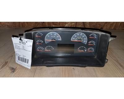 Volvo VNL Instrument Panel Cluster