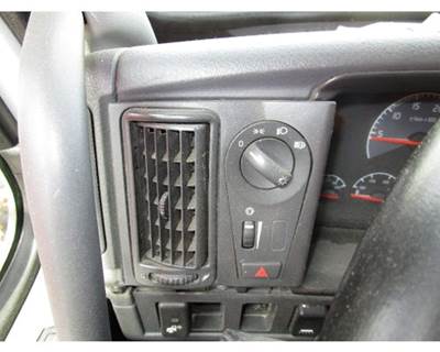 Volvo VNL Instrument Panel Cluster