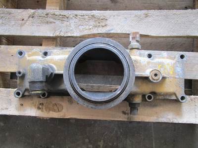 Caterpillar C13 Intake Manifold for a Freightliner COLUMBIA 120