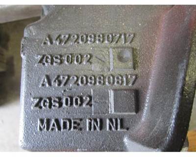 Detroit DD15 Intake Manifold