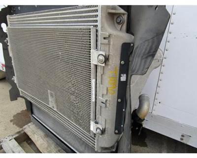Freightliner Cascadia Charge Air Cooler (ATAAC) for a Freightliner CASCADIA 125