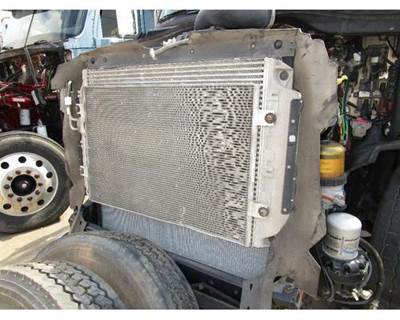 Freightliner Cascadia Charge Air Cooler (ATAAC) for a Freightliner CASCADIA 132