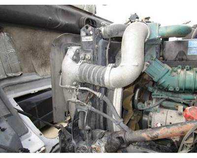 Volvo VNL Charge Air Cooler (ATAAC)