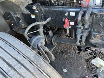 Freightliner Cascadia Right Front Leaf Spring for a Freightliner CASCADIA 125