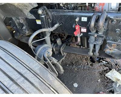 Freightliner Cascadia Right Front Leaf Spring for a Freightliner CASCADIA 125