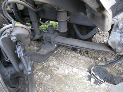 Freightliner Columbia Right Front Leaf Spring for a Freightliner COLUMBIA 120