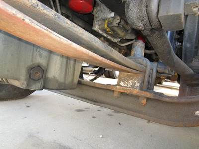 Freightliner Columbia Left Front Leaf Spring for a Freightliner COLUMBIA 120