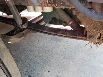 Volvo VNL Front Leaf Spring