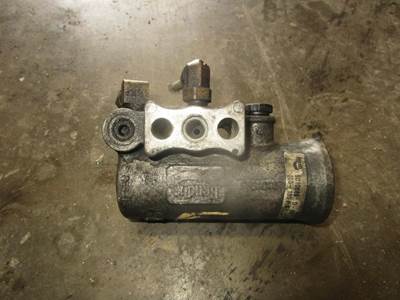 USED BENDIX CHECK VALVE. 
P/N: T-293975-J