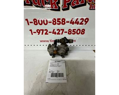 USED BENDIX TP-5 TRACTOR PROTECTION VALVE, P/N: T-112852-B