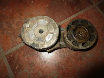 USED CAT BELT TENSIONER. P/N: 135-2151