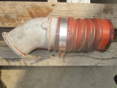 USED CUMMINS AIR TRANSFER CONNECTION PIPE. 
P/N: 3682675