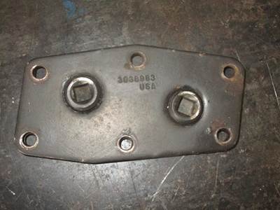 USED CUMMINS WATER HEADER COVER P/N: 3038983