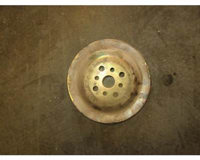 USED CUMMINS FAN PULLEY. 
P/N: 3919624