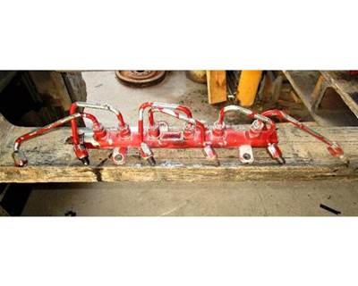 Used Cummins ISB 6.7 Fuel Rail and Lines