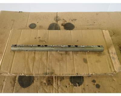 Used Cummins ISX Rocker Shaft, Part # 4059306