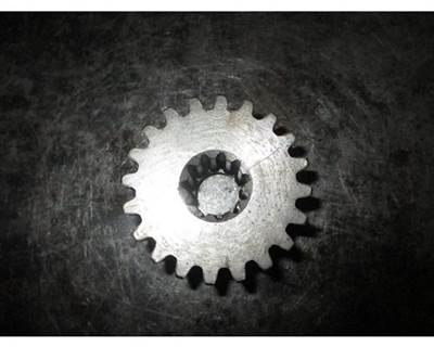 USED DETROIT DIESEL SPROCKET GEAR, POWER STEERING PUMP P/N: 23508957