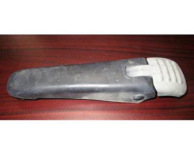 USED FORD AIRMAX HOOD LATCH
