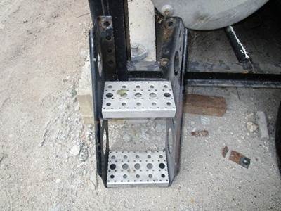 USED FREIGHTLINER FRAME STEPS. 
APPROX.12 INCHES WIDE BY 21 INCHES TALL