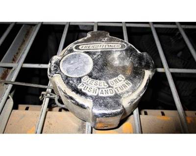 USED FREIGHTLINER FUEL TANK CAP