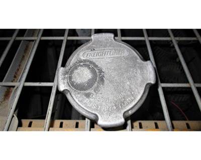 USED FREIGHTLINER FUEL TANK CAP