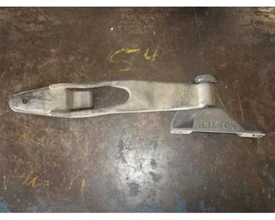 USED FREIGHTLINER HOOD LATCH P/N:4801165