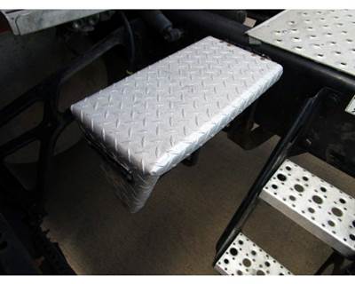 Used Pro-Tech Frame Mounted Chain Holder for 2013 Freightliner Cascadia 125