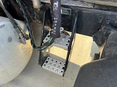 Freightliner Cascadia 126