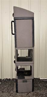 Freightliner Cascadia Left for a Freightliner CASCADIA 125