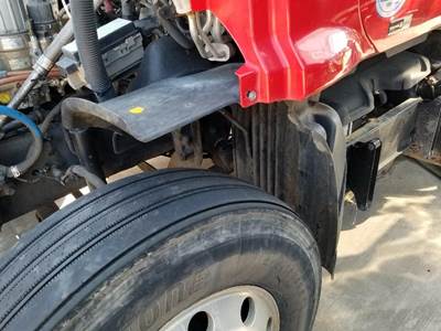 Freightliner Cascadia Left for a Freightliner CASCADIA 125