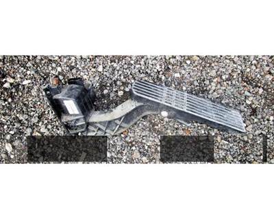 Used Freightliner Cascadia Throttle Pedal with Throttle Position Sensor, Part # A01-31219-000