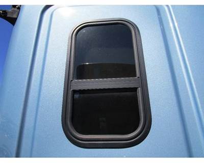 Used 2013 Freightliner Cascadia 125 Right Lower Sleeper Window
