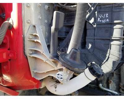 Used Freightliner Cascadia 125 Right Cab-Mounted Hood Guide and Latch