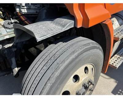 Used 2014 Freightliner Cascadia Inner Fender Splash Guard, Left, Black Plastic