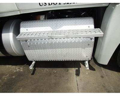 Used 2019 Freightliner Cascadia 125 Right Aluminum DPF Cover