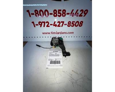 Used Freightliner Cascadia Left Door Latch Lock Lever with Rod and Bracket, OEM Part # A18-68383-012