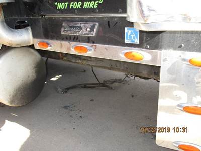 Freightliner Classic XL Right for a Freightliner FLD132 XL CLASSIC