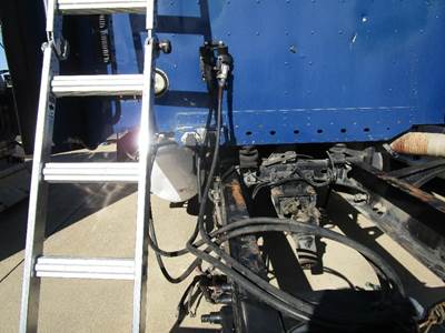 Freightliner Columbia 120