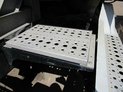 Freightliner Columbia 120