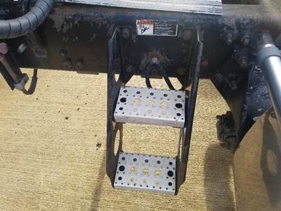 Freightliner Columbia 120