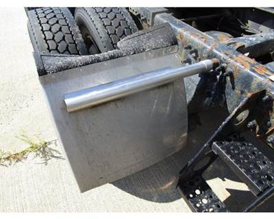 Used 2005 Freightliner Columbia 120 Right Chrome Rear Quarter Fender