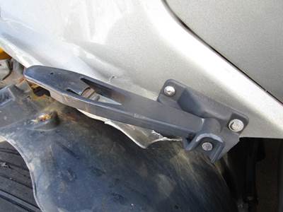 Freightliner Columbia Left for a Freightliner COLUMBIA 120